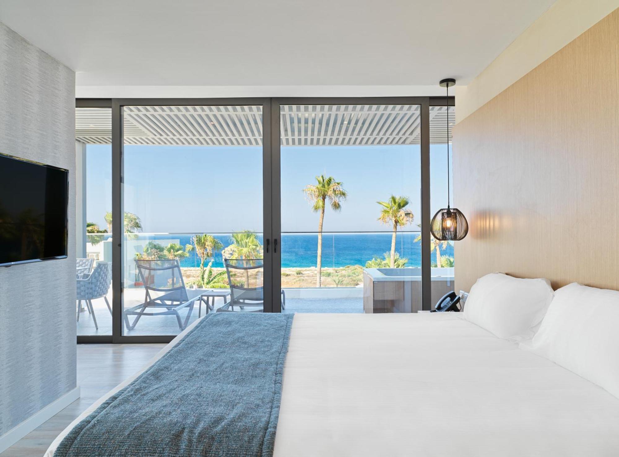 Leonardo Crystal Cove Hotel & Spa - Adults Only Protaras Rum bild